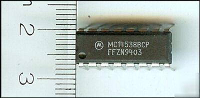 4538 / 14538 / MC14538BCP / MC14538 / multivibrator