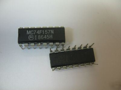 976PCS p/n MC74F157N ; integrated circuit , mfg:mot