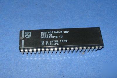 Philips MAB8032AH-2 40-pin cpu vintage 8032N P8032