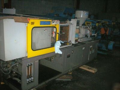 85 ton, 4 oz. welltec injection molding machine '95