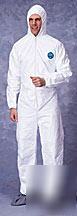 Dupont TY122S medium tyvek coverall bunny suit case/25