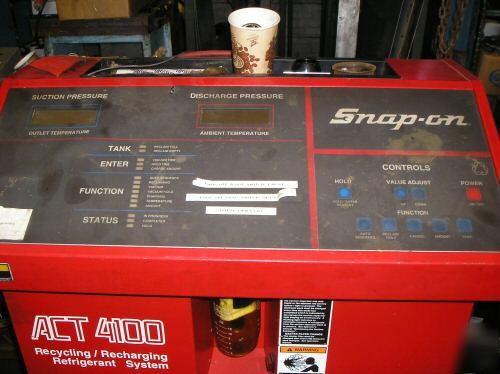 Snap on refrigerant charging recycle recovery unit 120V