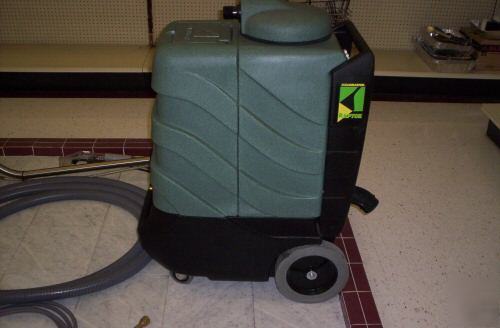 Cleanmaster raptor carpet extractor