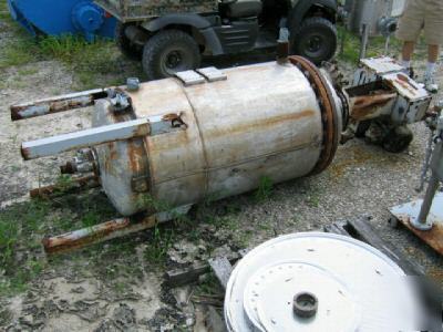 150 gallon stainless steel jacketed tank (4114)