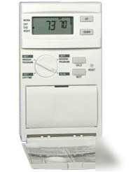 Lux PSPLV510 programmable line voltage thermostat