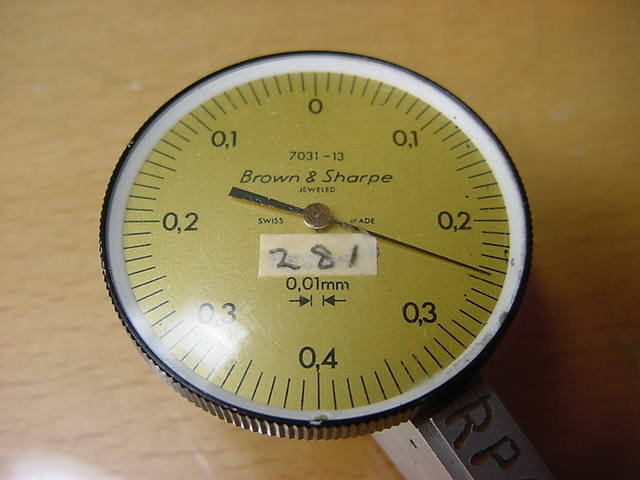 Brown & sharpe 7031-13 0.01MM metric dial indicator