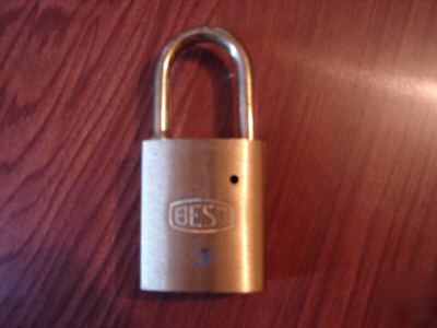 New best lock padlock model 1B 712M / best core 