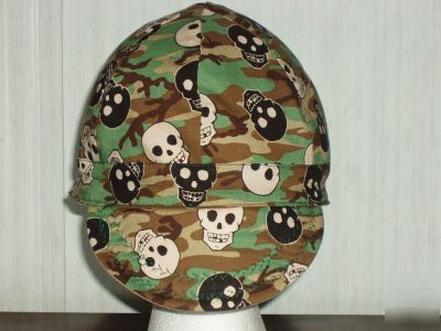 Welding cap of green camo w/skulls