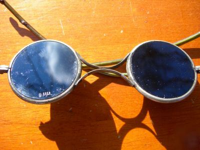 Vintage john lennon round dark tint welding glasses 