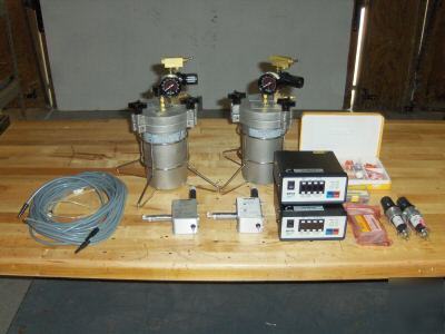 Dual-valve robotic dispense system