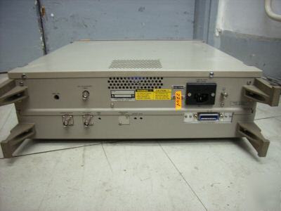 Anritsu MG3602A signal generator 0.1 to 2080 mhz w/ 01