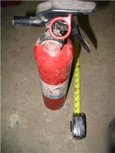 Kidde fire away 110 ,fire extinguisher ,discharged