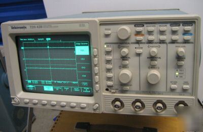 Tektronix TDS420 4-ch digital digitizing oscilloscope