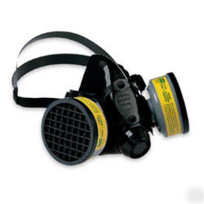 North 7700 series silicone half mask respirator medium