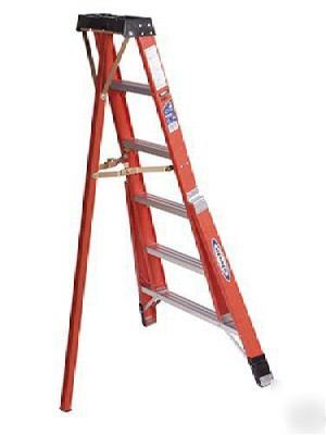 New werner FTP6210 10' type 1A 300 pound tripod ladder, 