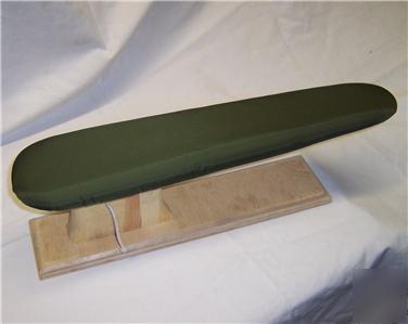 Small sleeves ironing board for industrial use