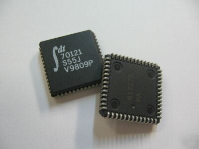 1PC p/n IDT70121S55J ; integrated circuit plcc-52