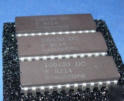 New 100131DC fsc ecl 14-pin cerdip vintage rare 