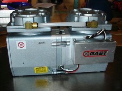 Gast vacuum pump, model 965513