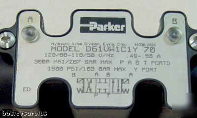 Parker D61VW1C1Y-70 hyd directional control valve