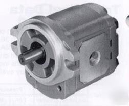 Hydraulic gear pump 1.95 cubic inch displacement