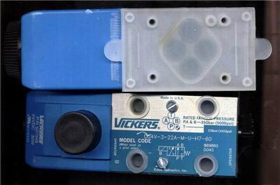 Vickers hydraulic solenoid valve DG4V-3-22A-m-u-H7-60