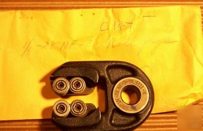 Like new or good condition 1/4-28NF-3 roll gage C147