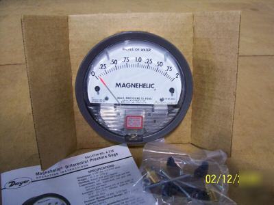 Dwyer magnehelic pressure gauge 0-2