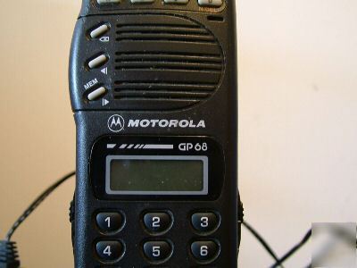 Motorola GP68 20 channel handie talkie vhf w/charger