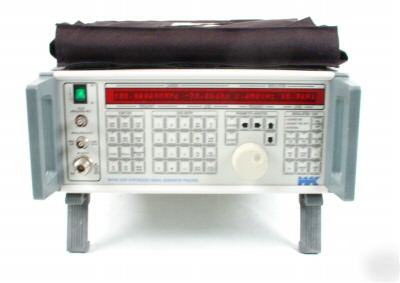 Wayne kerr PSG2400L synthesized signal generator