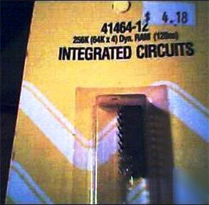 Integrated circuit 256K (64K x 4) dyn.ram (120NS) nec