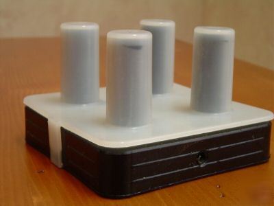 Industrial magnet for cleaning of hydraulic fluids