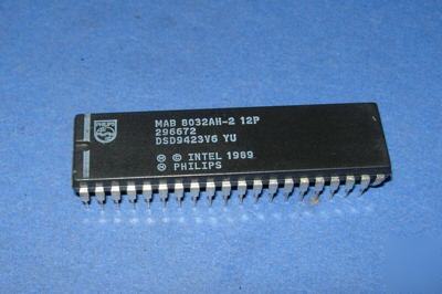 Philips MAB8032AH-2 40-pin cpu vintage 8032N P8032