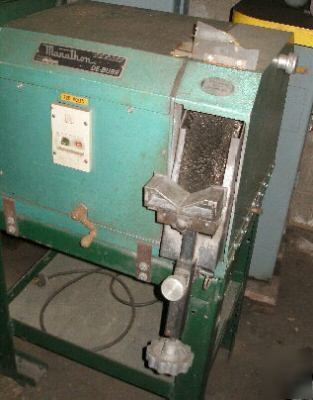 Marathon metal brush type metal deburing machine