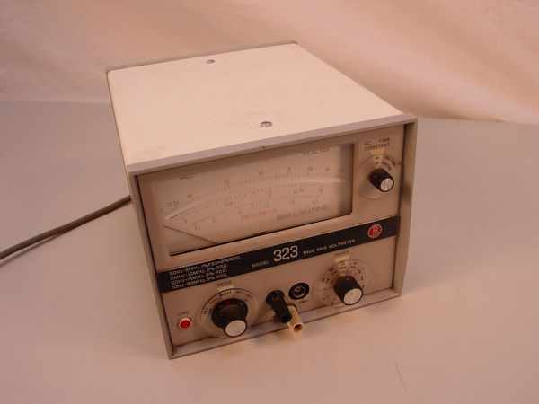 Singer ballantine 323 true rms volt meter