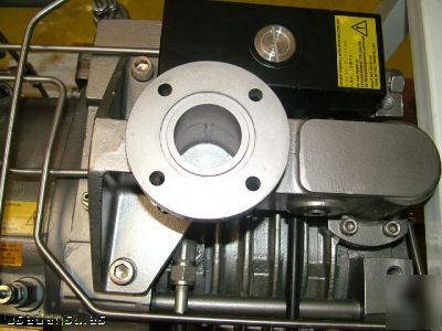 Edwards drystar vacuum pump QDP40
