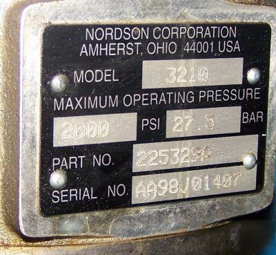 Nordson pump / sprayer assembly