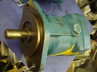 Vickers MFB10UY31 hydraulic piston motor