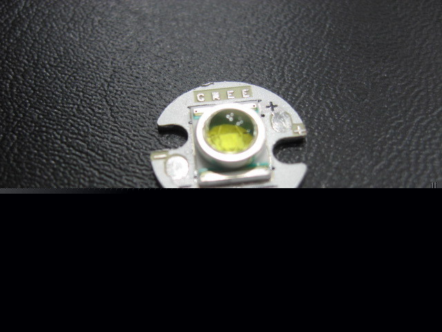 2PCS cree xlamp emitter w/ 16MM base - Q5 bin