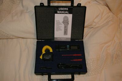 Autoranging digital multimeter with plug- in carrent tr