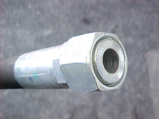 Hydraulic / high pressure hose 27 x 3/4 in w/fittings