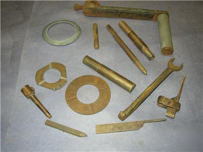 Junk that came with a craftsman metal lathe atlas
