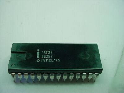 P8228 controller/bus driver ( qty 30 ea )