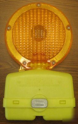 â€œtype aâ€ amber construction/traffic safety flasher