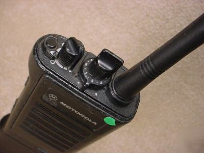 5 motorola astro saber 32CH 6W vhf i/s handheld radio s
