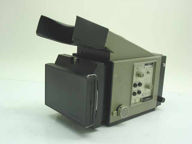 Hp 197B oscilloscope camera w/polaroid back