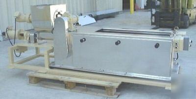 Brabender weigh belt feeders (4299)