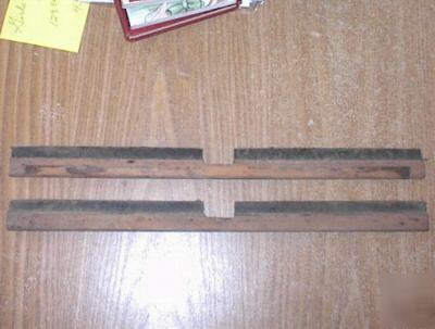 Screen wipers for metal clipper seed cleaner model M2B