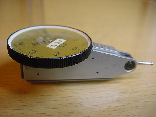 Brown & sharpe 7031-13 0.01MM metric dial indicator