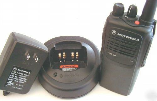 Motorola HT750 uhf hand held two-way radio w/ charger